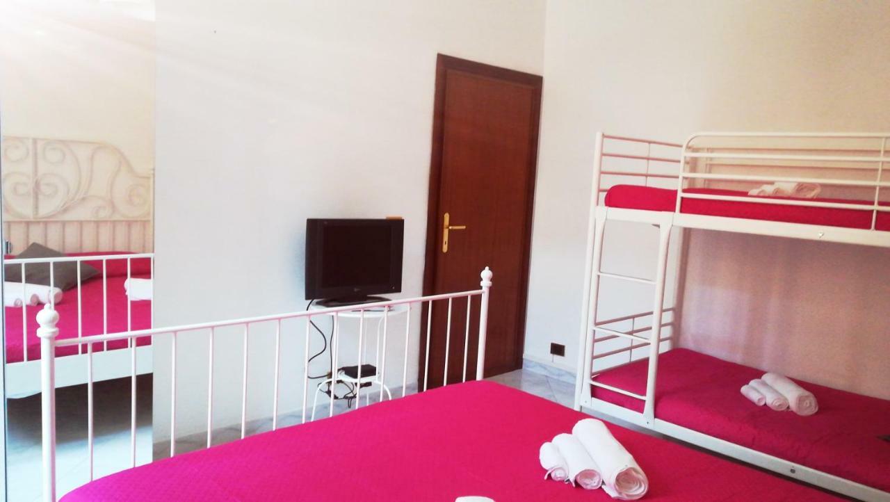 Rhome Sweet Rhome * Rom